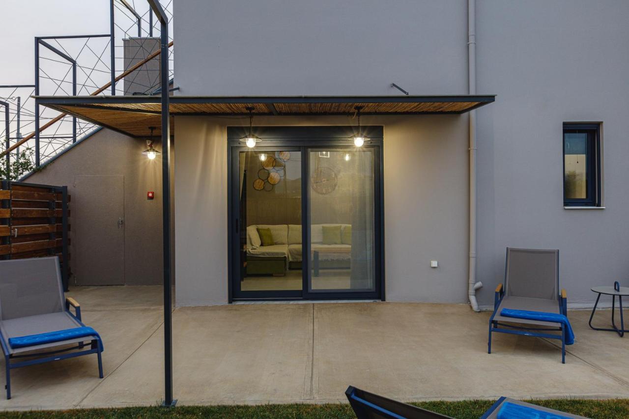 Iron Villas - Nefeli & Oniros Pangalochori Exterior photo